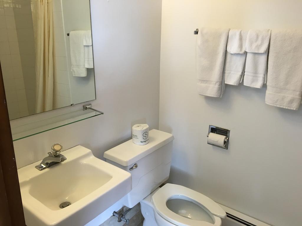 Coho Motel Kewaunee Экстерьер фото